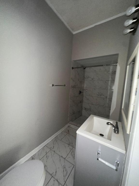 Foto del edificio - 1039 Rozelle St