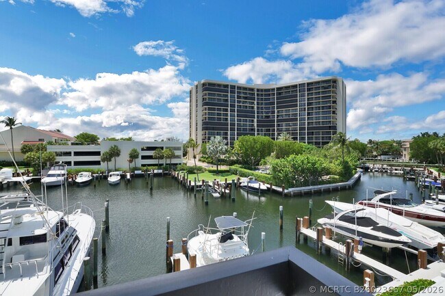 Foto del edificio - 4748 S Ocean Blvd