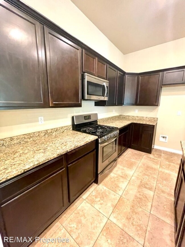 Building Photo - 4 br, 2 bath House - 17076 Enterprise