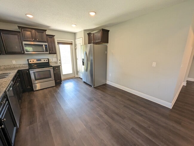 Building Photo - 5619 Charter Cir