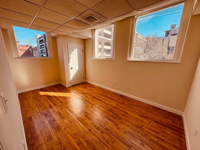 Foto del edificio - Central School Apartments