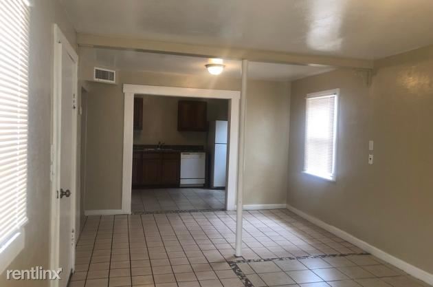 Foto del edificio - 3 br, 1 bath House - 3026 N Fontana Ave
