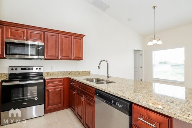 Building Photo - 9 Cecilia Way