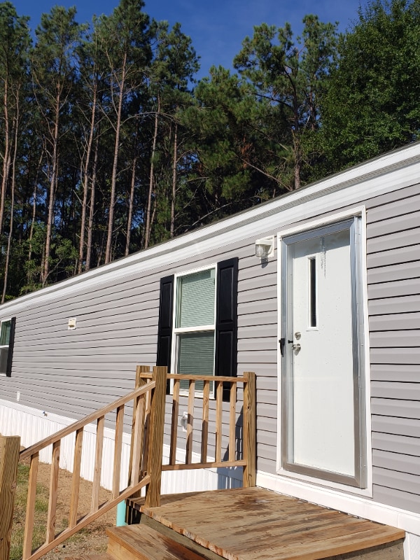 Building Photo - 2715 W McCrainie St