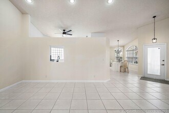 Building Photo - 6192 Floral Lakes Dr