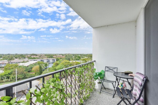 Foto del edificio - 1800 N Andrews Ave