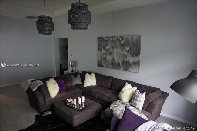 Foto del edificio - 14911 SW 177TH Ter