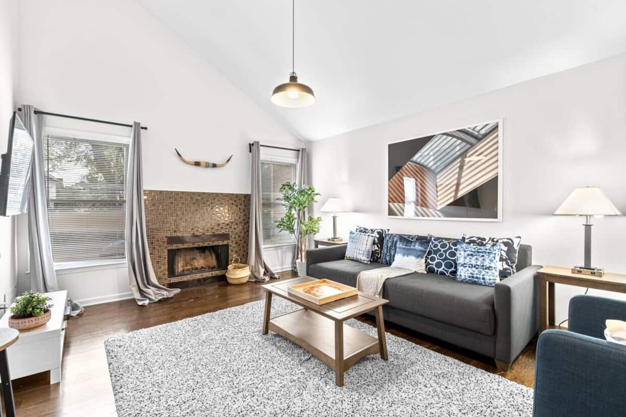 Foto del edificio - 887 Juniper St NE