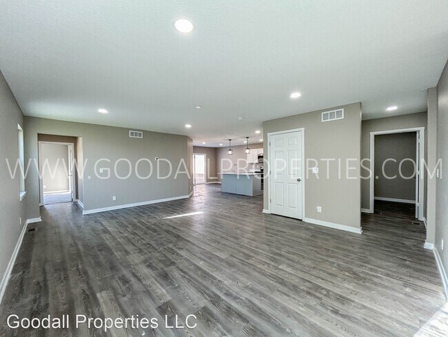Building Photo - 2 br, 2 bath House - 1022 Adler Ct