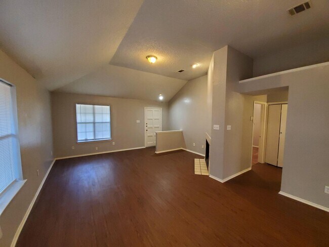 Foto del edificio - 10212 Hillhouse Ln
