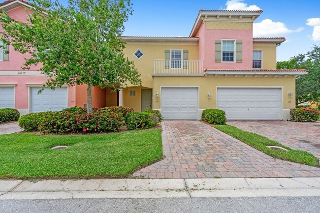 Building Photo - 16217 Via Solera Cir