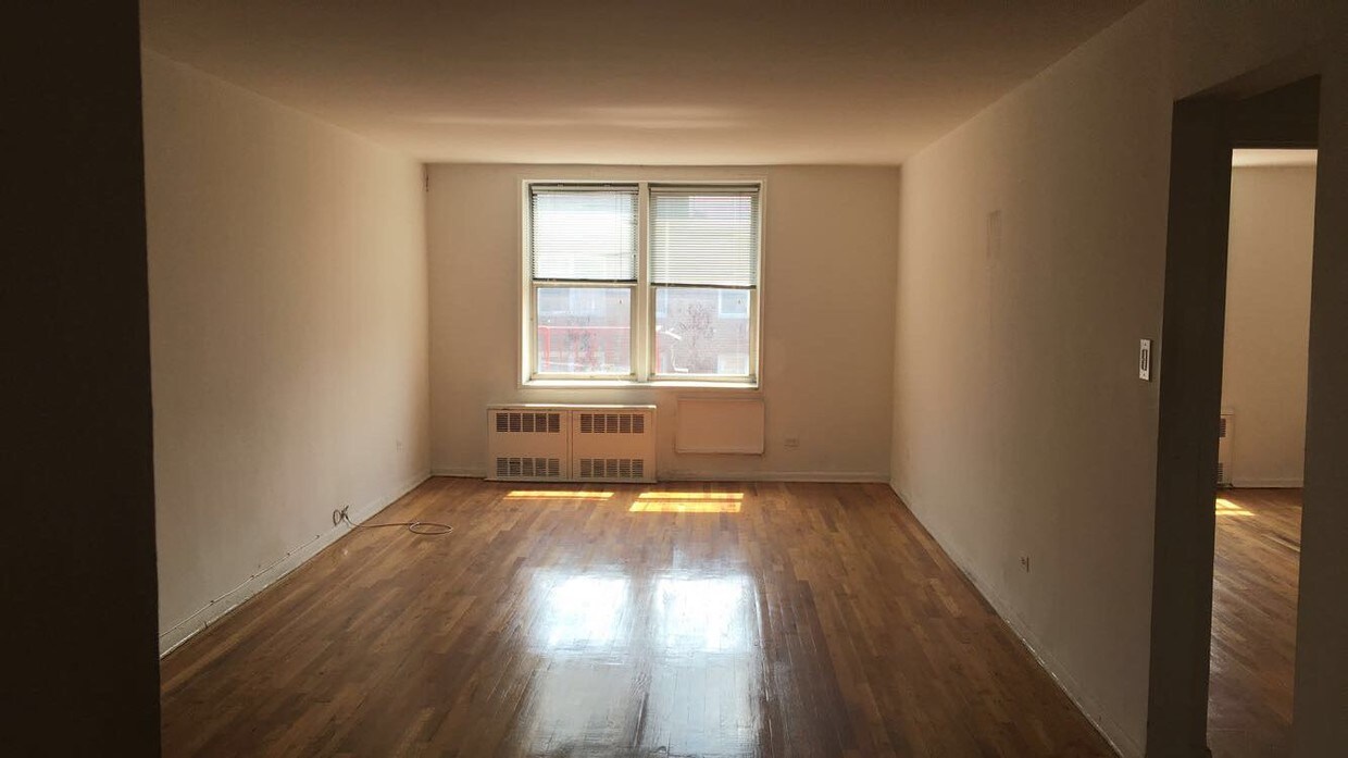 Foto principal - 105-34 91st St