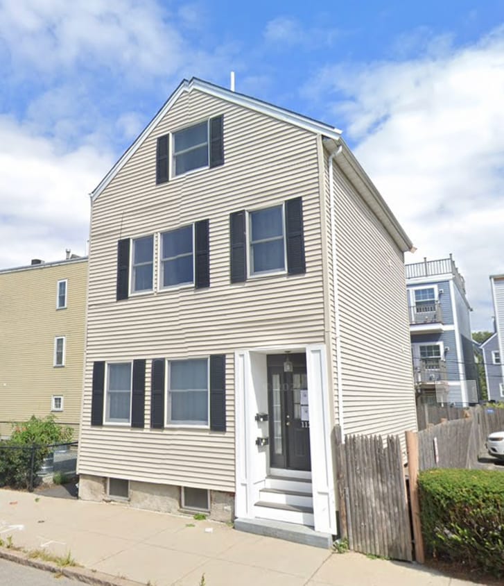 Primary Photo - 112 W 7th St