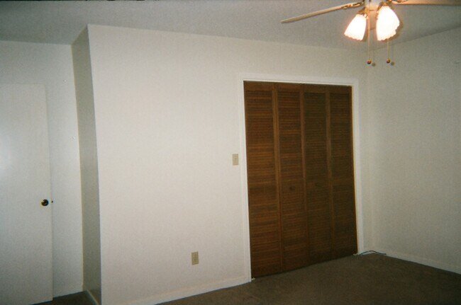 Foto del edificio - 1526 Shoally Creek Rd