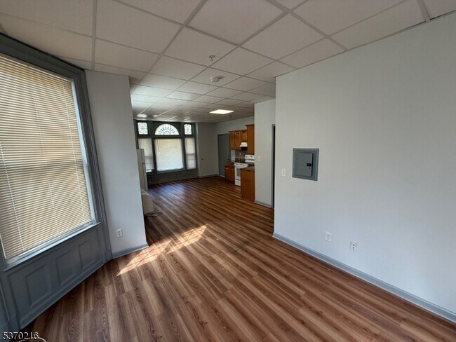 Foto del edificio - 96 W Grand St