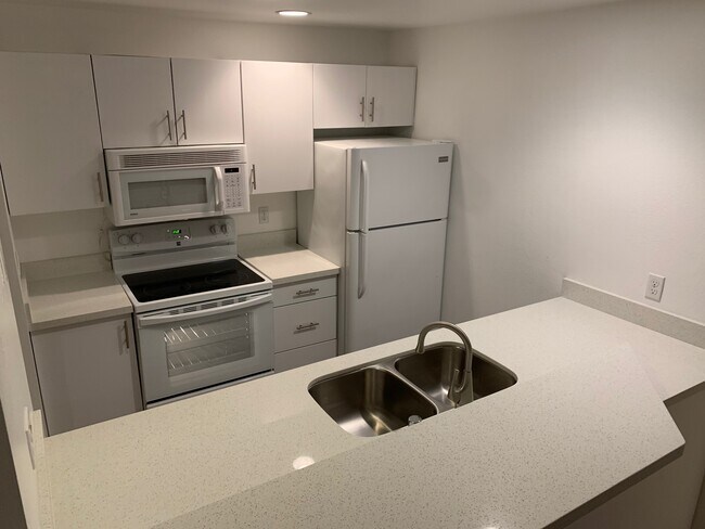 Cocina - 10329 Meridian Ave N