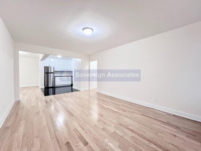 Building Photo - 1803 Riverside Dr
