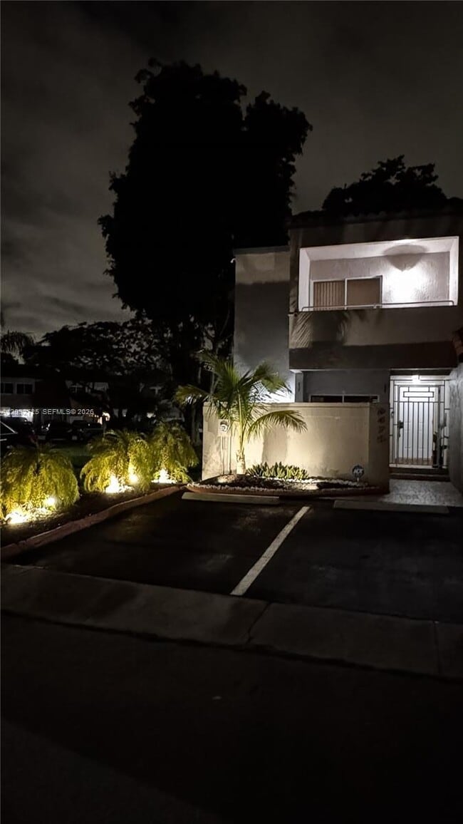 Building Photo - 6475 SW 129th Ave