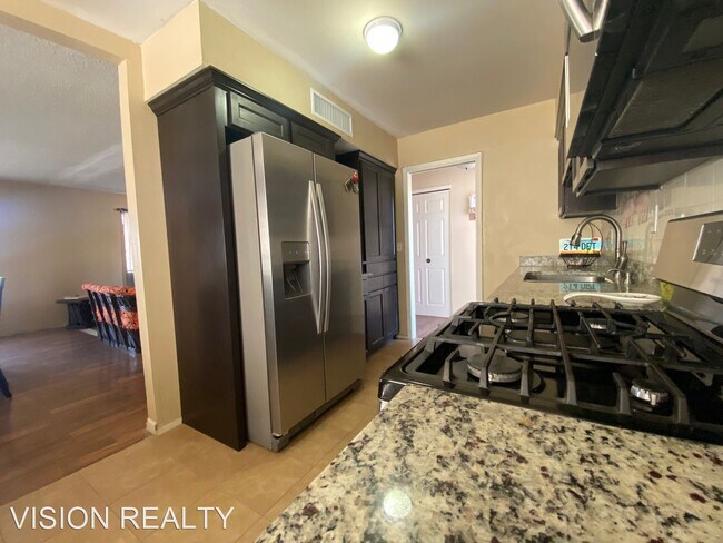 Building Photo - 3 br, 2 bath House - 4801 Junction Ave.