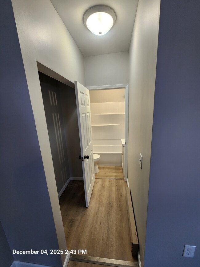 Foto del edificio - 418 Girard Ave