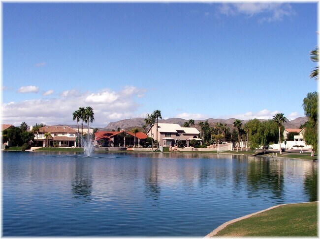 Neighborhood Lake - 16634 S 32nd Plz
