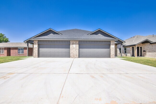 Building Photo - 1313 Corpus Ave