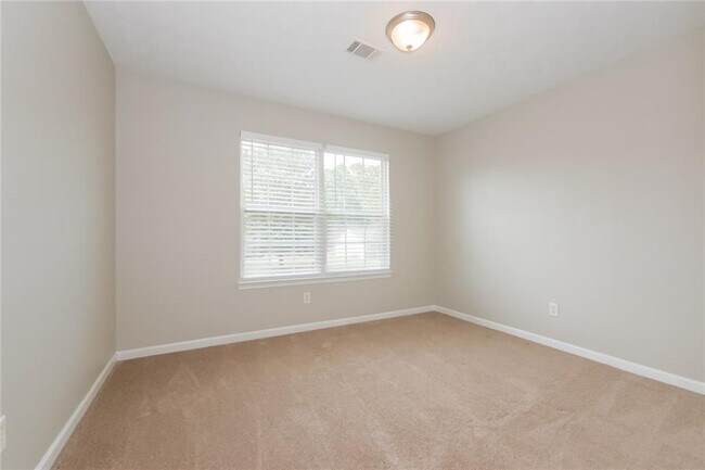 Building Photo - 237 Sandstone Dr