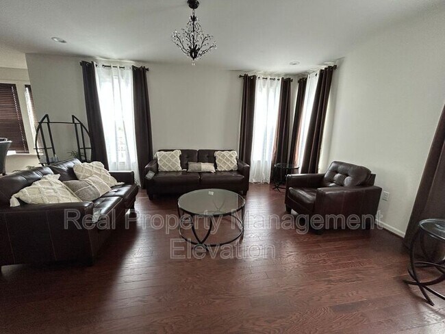 Foto del edificio - 114 Alliance Ct