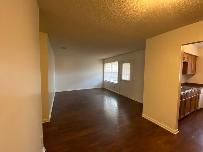 Foto del edificio - 6288 Hamilton Bridge Rd