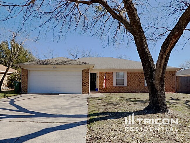 Foto del edificio - 6411 Hidden Springs Drive Arlington TX