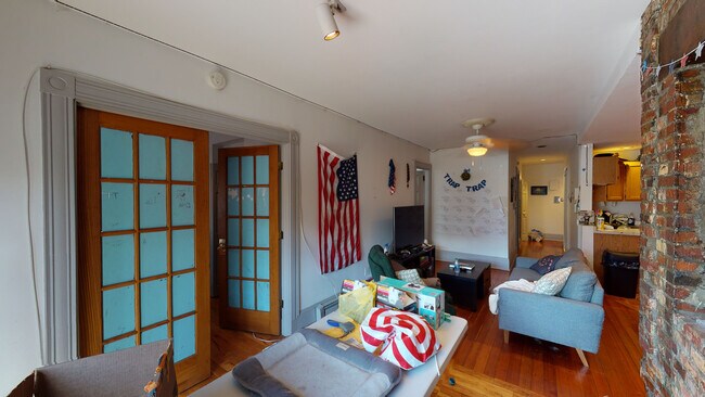 Building Photo - 1540 Tremont St