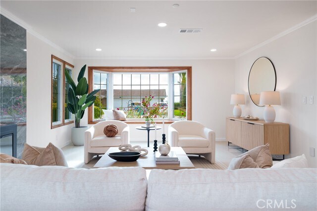 Building Photo - 3823 Via Manzana