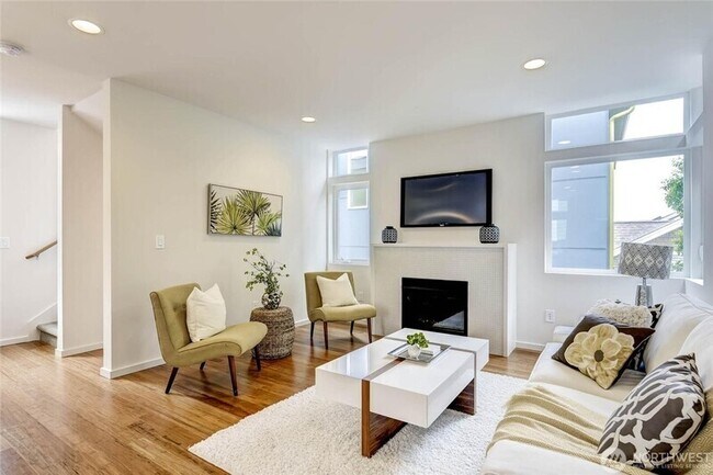 Foto del edificio - 705 18th Ave S