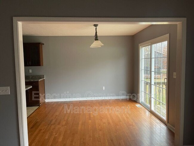 Building Photo - 2145 Crossfield Dr
