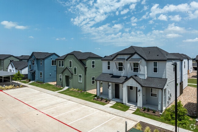 Building Photo - YardHomes® Cottonwood Creek