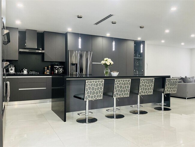 Foto del edificio - 1320 SW 126th Pl