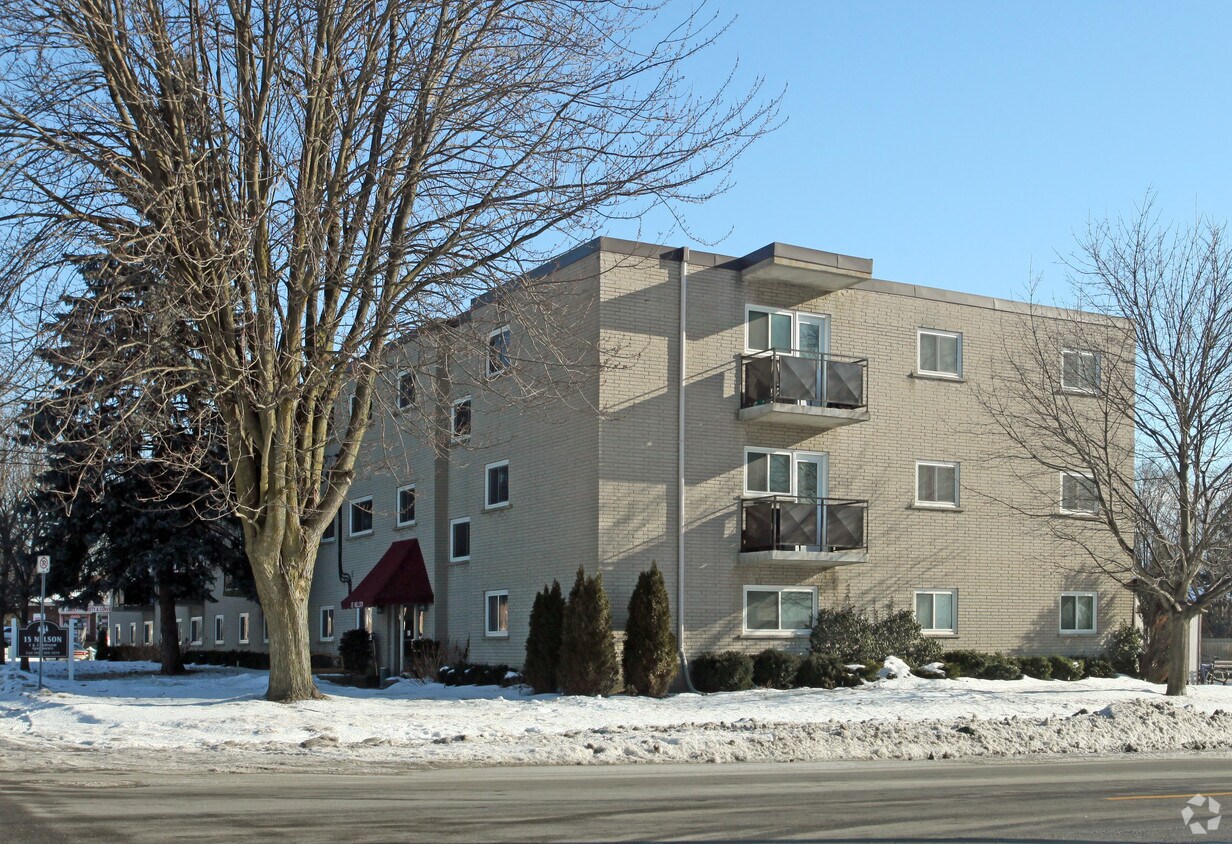 Primary Photo - 15 Nelson St