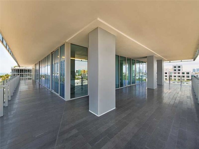 Building Photo - 120 Ocean Dr