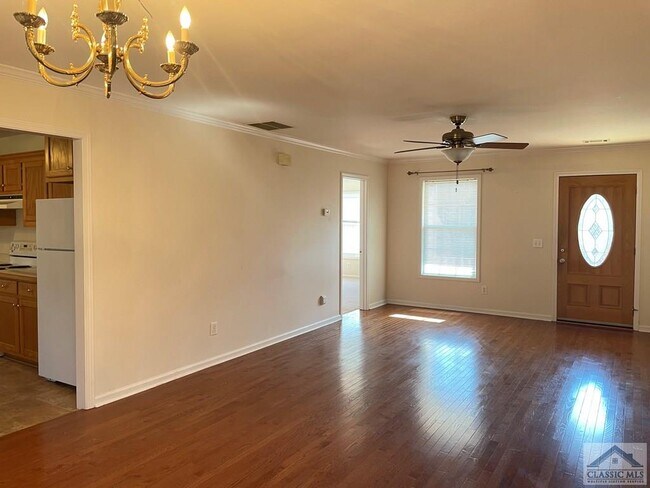 Foto del edificio - 240 Twin Creek Shores
