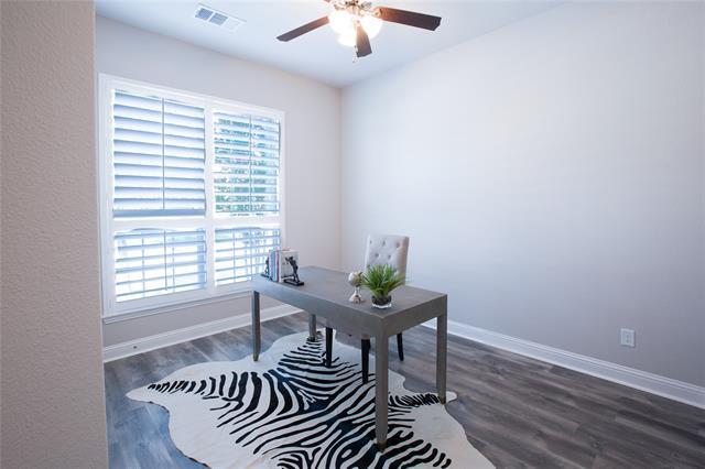 Building Photo - 2520 Saffire Way