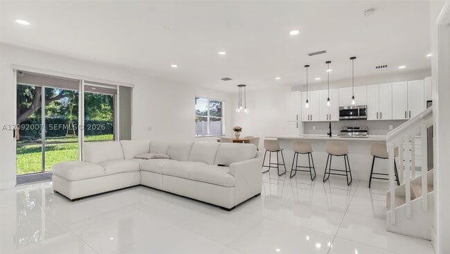 Foto del edificio - 17775 SW 23rd St