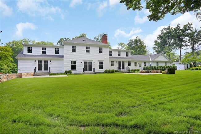 Building Photo - 588 Weed St