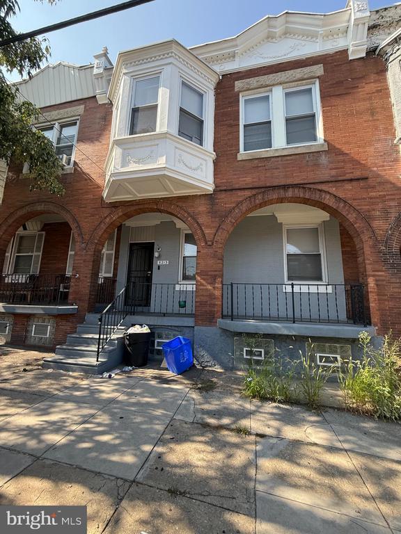 Foto del edificio - 5213 Westminster Ave