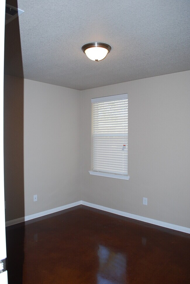 Foto del edificio - 1514 Dakota Trce