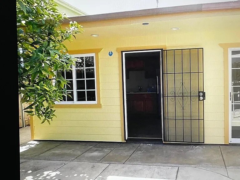 Foto principal - 4659 34th St