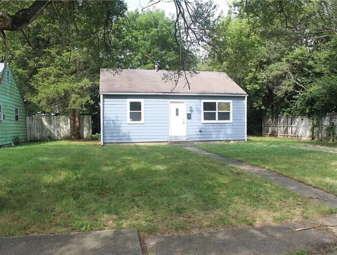 Foto principal - 2270 N Centennial St