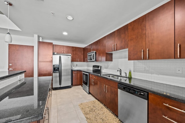 Building Photo - 300 S Australian Ave