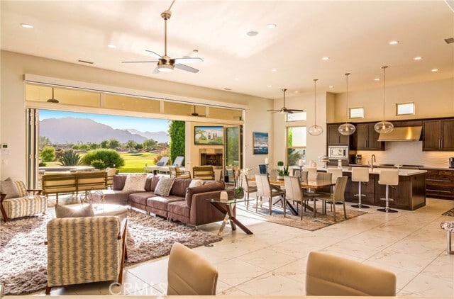 Foto del edificio - 55615 Turnberry Way