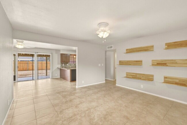 Foto del edificio - 1224 E 9th Ave