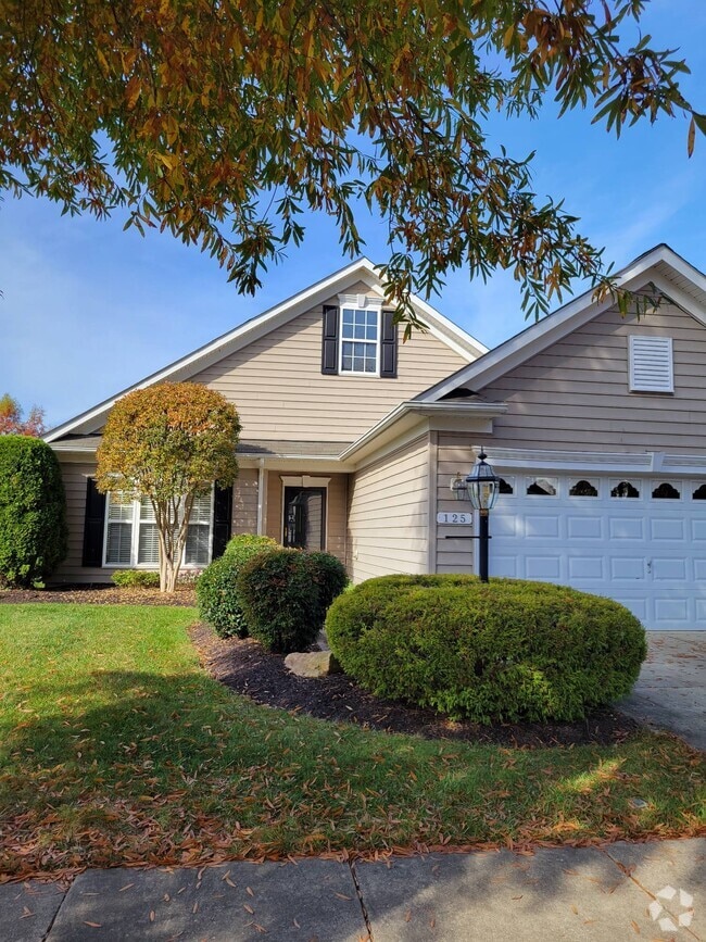 Symphony Village at Centreville Apartments under 800 Centreville, MD